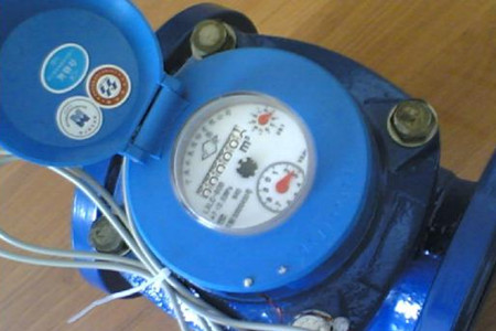 一種密封性好、不易滲水的光電直讀遠(yuǎn)傳水表